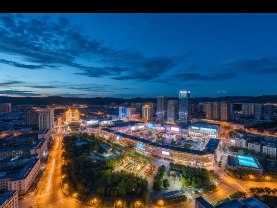 夜幕招贤,白城灯火下的夜场服务员招聘启事 夜幕招贤,白城灯火下的夜场服务员招聘启事