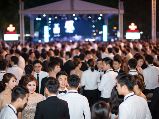 安庆夜场服务员招聘潮涌，揭秘夜幕下的繁华与人情冷暖之谜