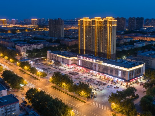 夜幕华灯下，濮阳招贤——成语巧映夜场服务员招聘盛况