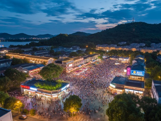湖州夜场服务员招聘潮涌，揭秘夜幕下繁华背后的生活百态