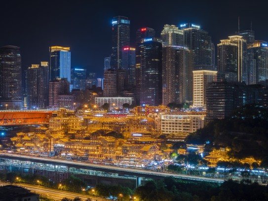 夜幕下的渝中星光，揭秘服务员招聘背后的繁华夜场生活