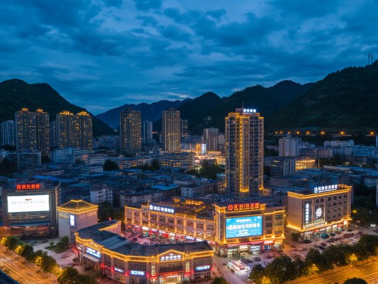 绵阳夜场招聘营销新风向,揭秘夜幕下魅力职场,招聘营销策略全解析 绵阳夜场招聘营销新风向,揭秘夜幕下魅力职场,招聘营销策略全解析