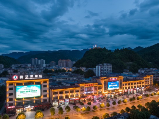 绵阳夜场招聘营销新风向,揭秘夜幕下魅力职场,招聘营销策略全解析 绵阳夜场招聘营销新风向,揭秘夜幕下魅力职场,招聘营销策略全解析