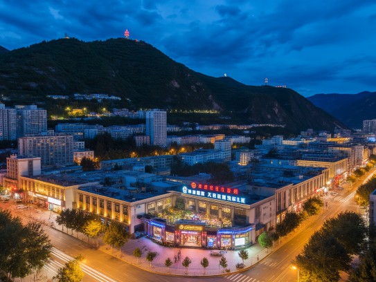 夜幕降临宝鸡繁华，招聘营销岗需求旺，特色夜场职位一职难求
